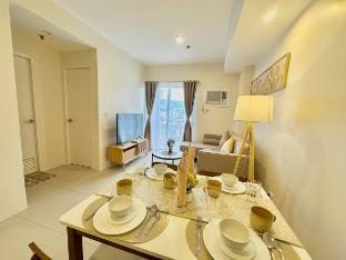 Brand New Cozy 2BR Unit, Matina Enclaves Davao. Vacation rental in Davao City