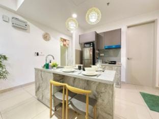 Cozy 2 BR 6 Pax at TRX Apartment in Federal Territory of Kuala Lumpur
