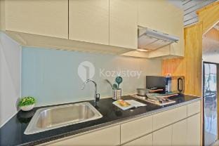 Magnolia 21 ApartHotel by Kozystay - Kebon Jeruk Apartment in Jakarta