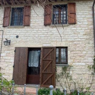 Agriturismo poggio delle favole  Farm Stay in Umbria
