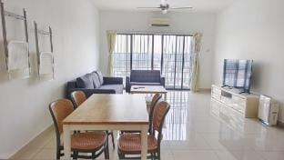 S4 The Bear @ Setiawalk Puchong Vacation rental in Subang Jaya