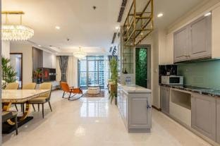 LUNA Luxury Residence - Vinhomes Landmark Apartment in Ho Chi Minh City