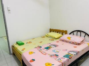 HOMESTAY FALAH BUKIT GAMBIR (MUSLIM ONLY) Vacation rental in Johor