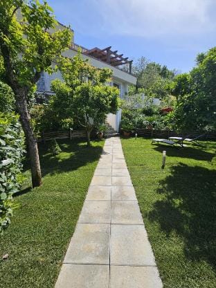 Casa Calì villa con giardino  Vacation rental in Piano di Sorrento