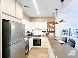 Rokane G25 Studio – Modern Comfort with City Views Vacation rental in Dubai