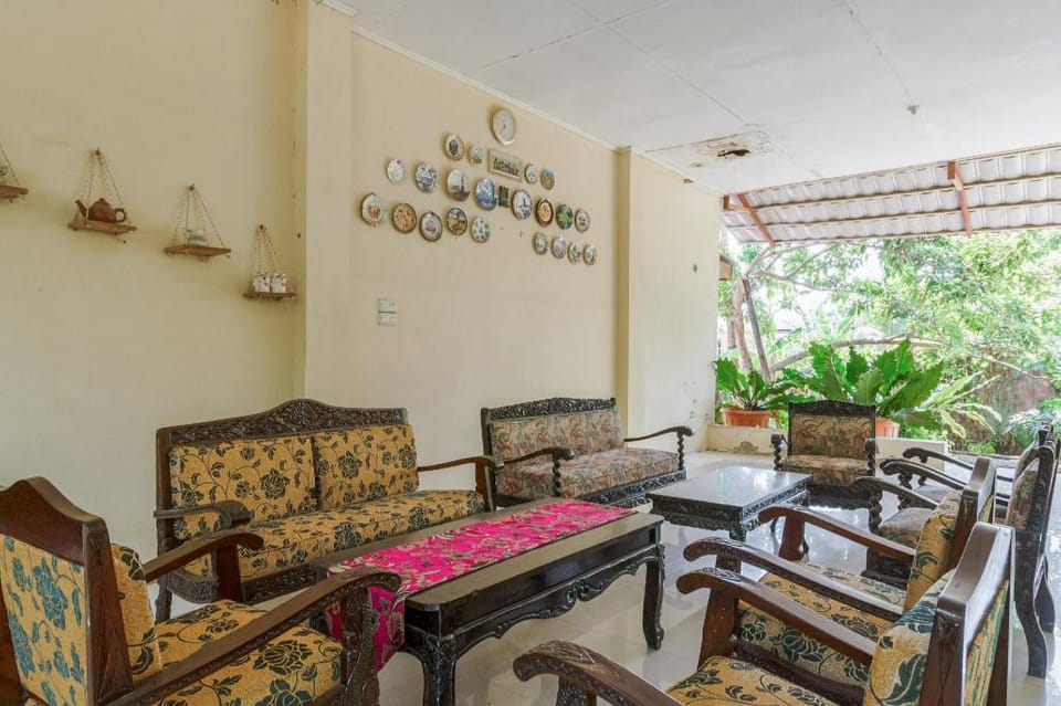 Urbanview Hotel Cendrawasih Lahat By RedDoorz Hotel in Indonesia