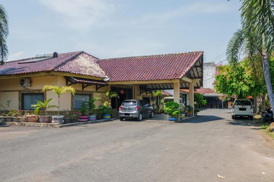 Urbanview Hotel Cendrawasih Lahat By RedDoorz Hotel in Indonesia