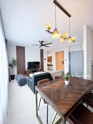 NEW!【JB City Suasana】The Rustic Suite byHS Apartment in Johor Bahru
