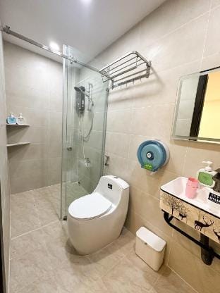 Cozy Room with laundry, 1km to Ninh Kieu wharf Vacation rental in Cambodia