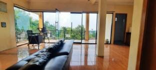 Villa Montana batulayang Villa in Cisarua