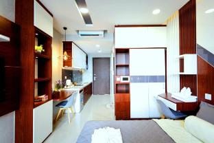 Luxury Studio in Rivergate - Netflix & City View Apartment in Ho Chi Minh City