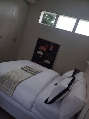 Cosy 2 bedroom apartment in a prominent area of East London NahoonNahooo Apartment in Eastern Cape