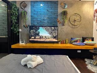 Tropical Industrial Vibe  Apartment in Muntinlupa