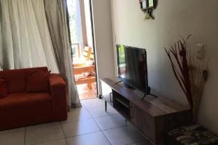 Pool Bbq 3Br 2Baths Parking Secure Family Friendly Apartment in Sandton