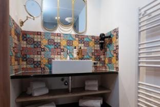 La Roulotte du Tzigane Apartment in Antibes