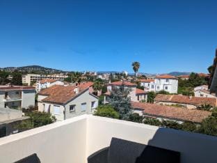 Nest in Mandara Apartment in Antibes