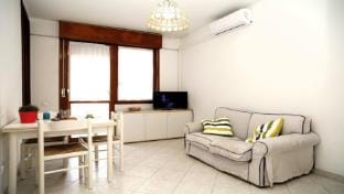 Cozy apartment in a central location with a beautiful lagoon view Apartment in Lignano Sabbiadoro