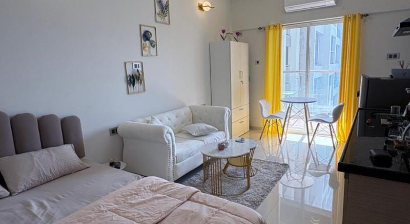 The Elegant Escape  Apartment in Pune