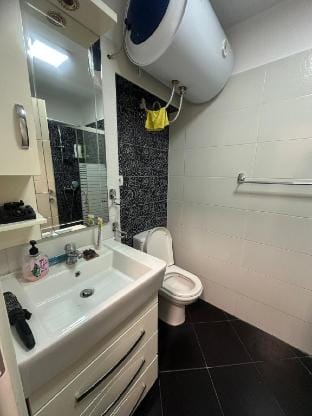 Vibrant Haven Apartment Vacation rental in Tirana