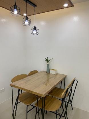 Migs&Lucia NewNew House in Tagaytay and Caleruega Vacation rental in Nasugbu