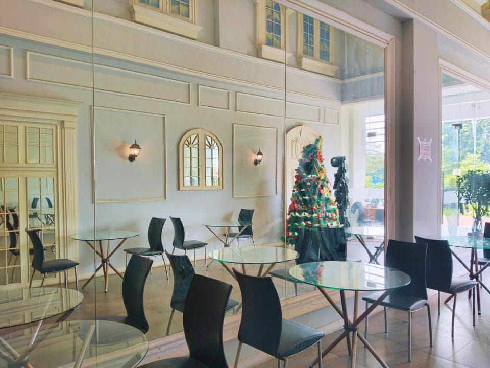 Nusantara Metropolitan park By Reccoma Hotel in West Java