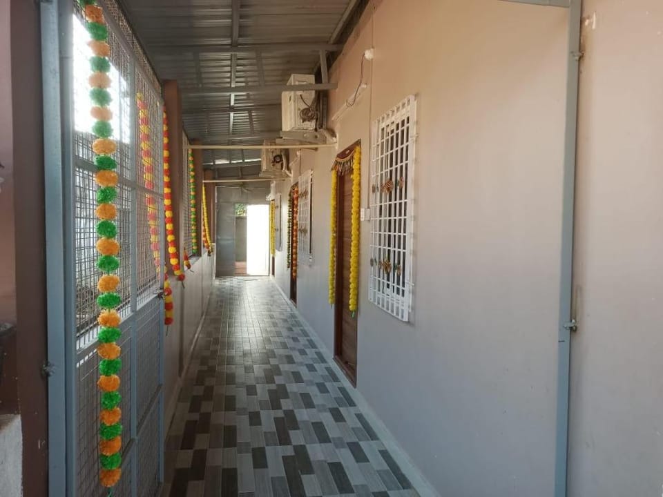 Pareshan Family Cottages Hotel in Telangana