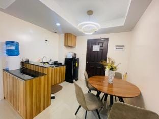 Aesthetic Room Near Ayala Mall 1426 Apartment in Lapu-Lapu City
