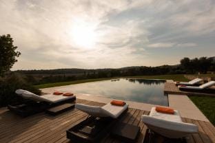 Villa Yin&Yang by Miani Group Villa in Tuscany