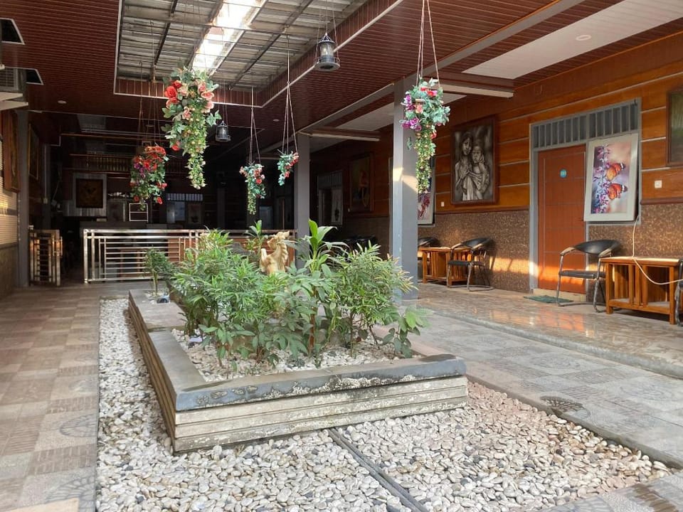 Homestay Jaya Asri Syariah RedPartner near Alun Alun Jombang Vacation rental in East Java