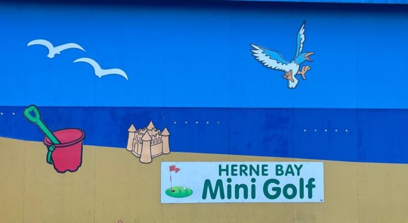 Pure Edge beach guest house with Sea view Bed and Breakfast in Herne Bay