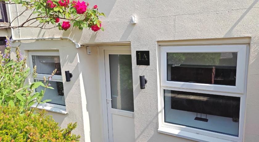 2-Bed Apartment - For Contractors & Business Travellers - Long Stays Welcome Apartment in Exeter