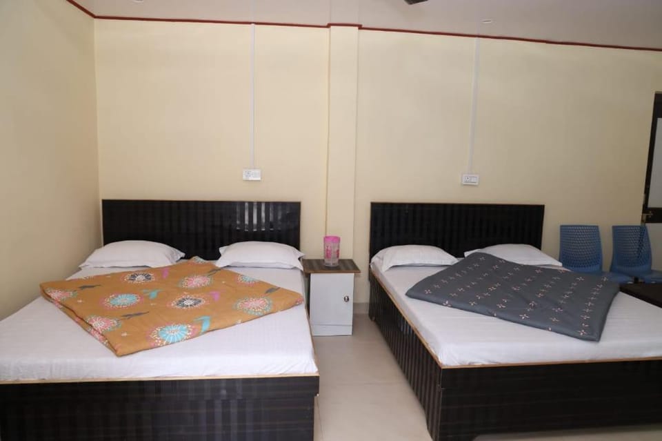Cottage Paradise Point Hotel in Uttarakhand