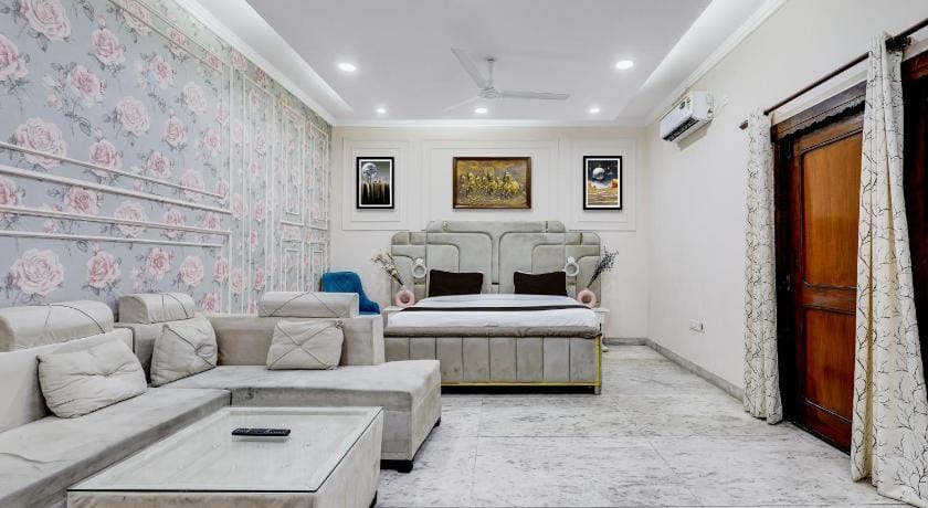 Super Hotel O Rama House Near Peeragarhi Metro Station Hotel in Delhi