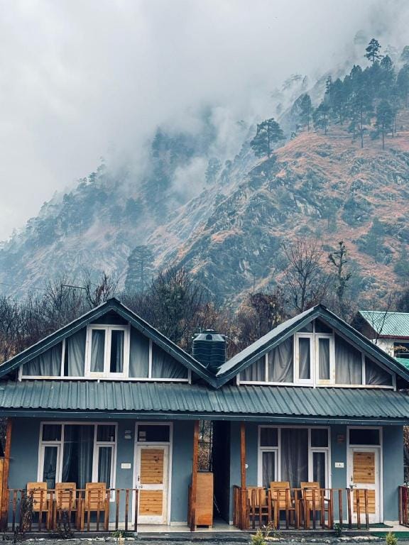 Jumbo'z cabin Bed and Breakfast in Himachal Pradesh