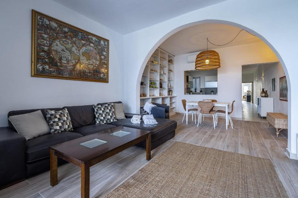 Coastal Charm Vacation Stay Hotel in Malta