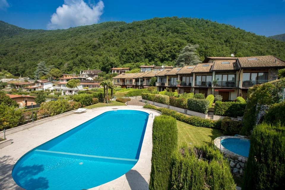 Terraced house with private garden Apartment in Province of Brescia