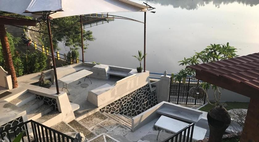 Omah Kenangan at Seven Trumpets Resort Bed and Breakfast in Special Region of Yogyakarta
