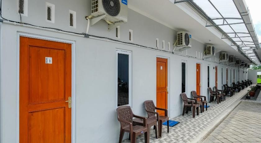 RedDoorz Syariah @ Joa Homestay Godean Sleman Yogyakarta Hotel in Special Region of Yogyakarta
