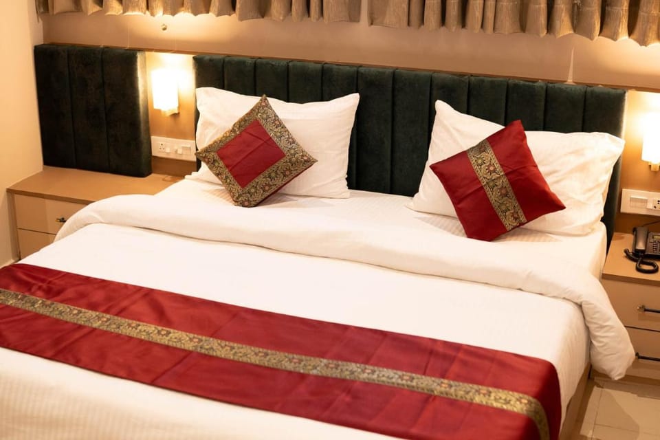 Golden Grove Homestay Bed and Breakfast in Varanasi