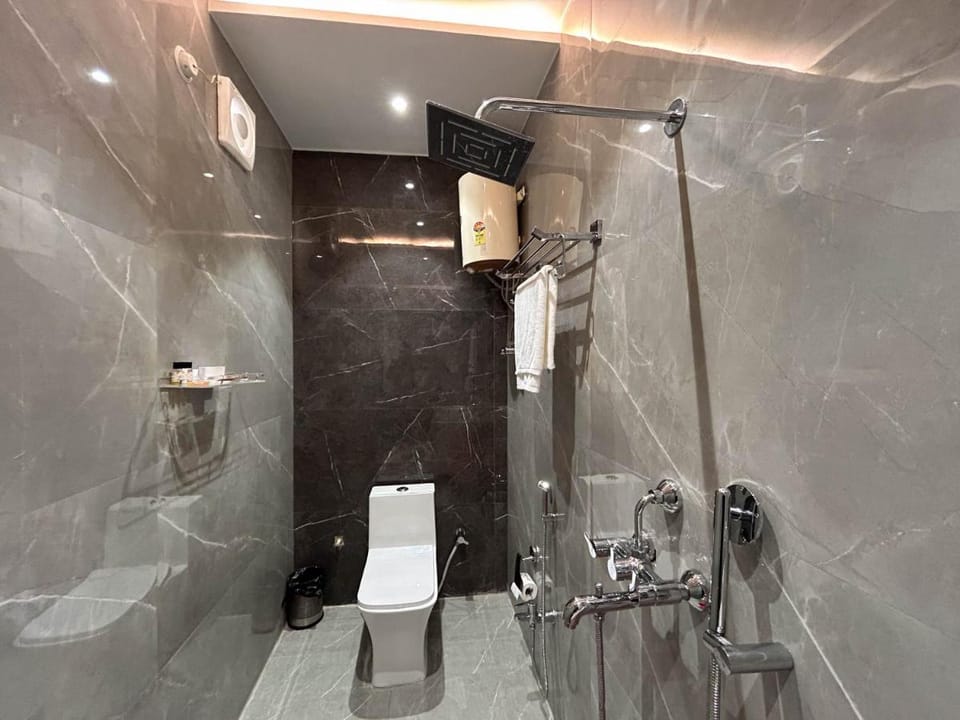Golden Grove Homestay Bed and Breakfast in Varanasi