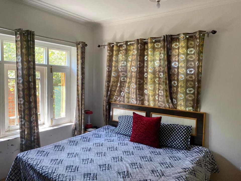 Sumbal Homestay Vacation rental in India