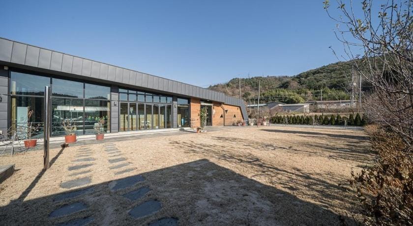 Gyeongju Davulchon Pension Bed and Breakfast in South Korea