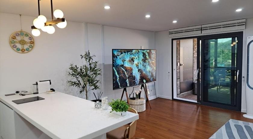 Paju Heyri Hills Modern House Bed and Breakfast in Gyeonggi-do