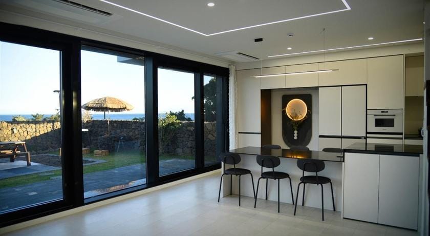 Seogwipo Hineni Private Pension Bed and Breakfast in South Korea