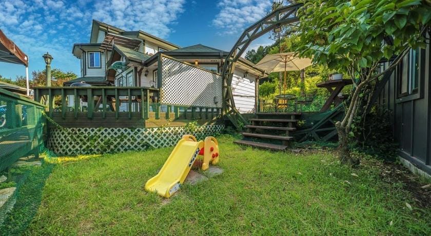 Tasha's Garden Pet friendly pension Bed and Breakfast in Gyeonggi-do