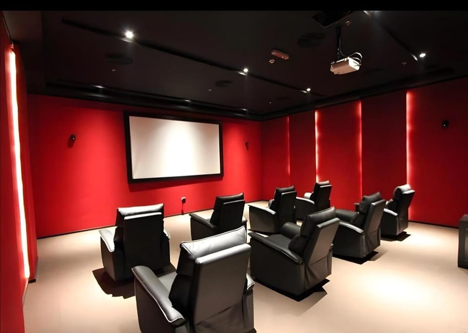 Luxurious sea and city view Hotel in Manama