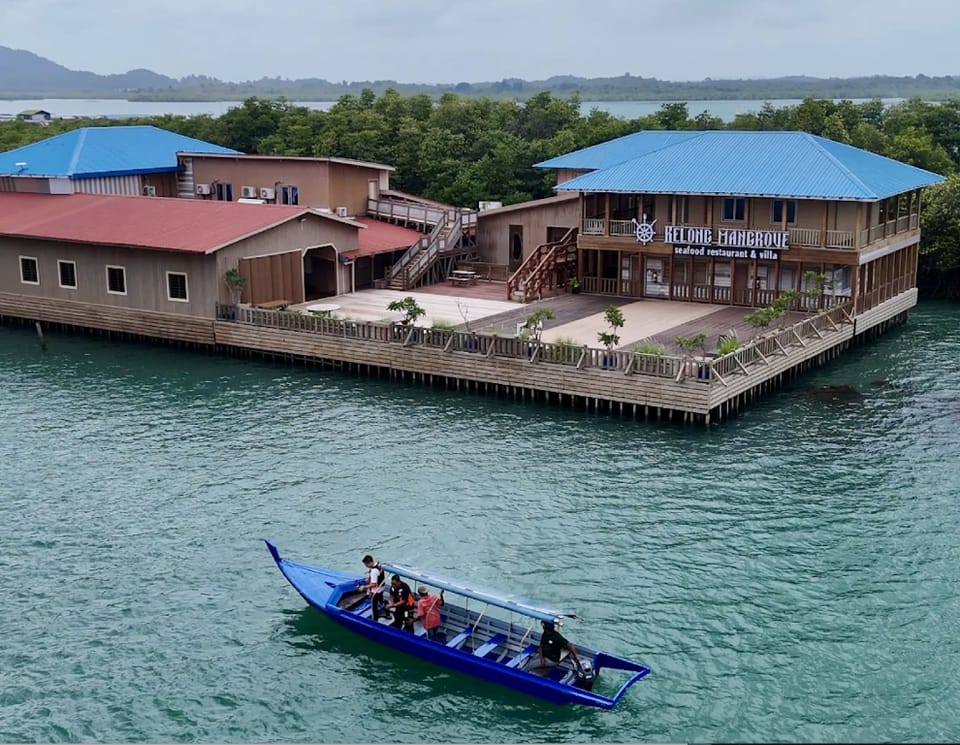 Kelong Mangrove Seafood Restaurant & Villa Hotel in Riau Islands, Indonesia