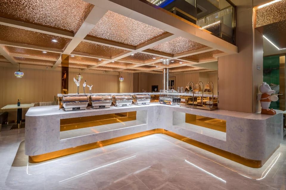 Dequan Luxury Hotel (National Convention Center Olympic Park Subway Station Store) Hotel in Beijing