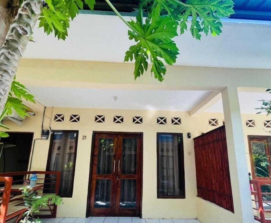 Mawar bungalow Hotel in Pemenang