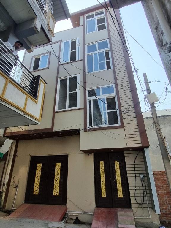 Ganpati Atithi Grah Hotel in Uttar Pradesh